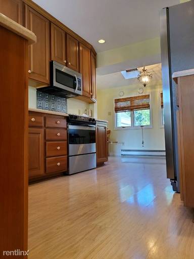 Main picture of 80 Lincoln St