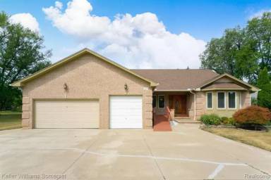 Main picture of 6789 John R Rd