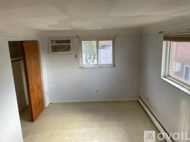Main picture of 9334 Reading Rd