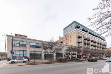 Main picture of 100 S Ashland Ave