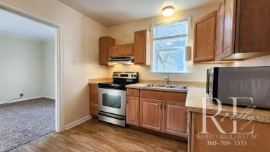 Main picture of 1540 N Callow Ave