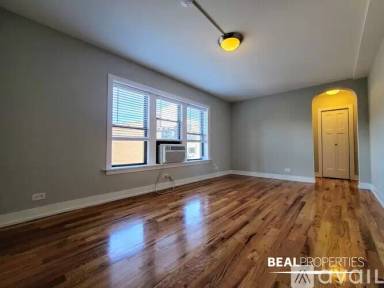 Main picture of 550 W Arlington Pl Apartments