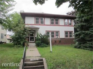 Main picture of 1883 Saint Clair Ave