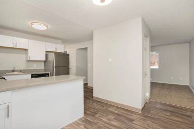 Main picture of 1412 Valley Ave E