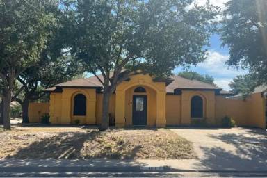 Main picture of 409 Gaucho Ln