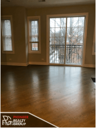 Main picture of 2715 N Wayne Ave