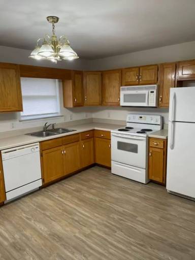 Main picture of 1263 Village Way NE