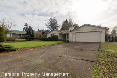 Main picture of 13301 SE Forest St