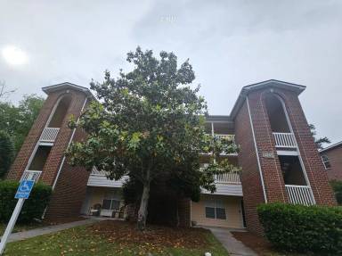 Main picture of 4243 Villas Dr