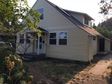 Main picture of 37 Washington St