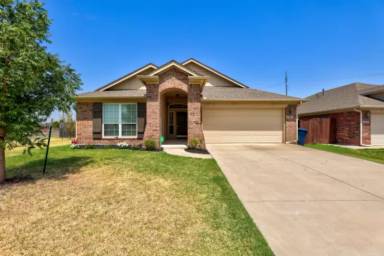 Main picture of 2300 NW 191st Ct
