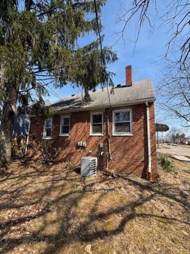 Main picture of 5550 South Blvd