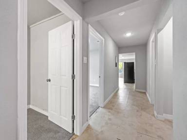 Main picture of 1606 W Wildwood Dr