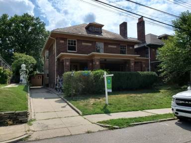 Main picture of 6938 Meade St