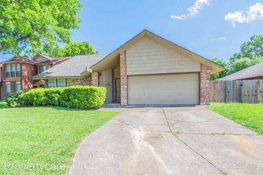 Main picture of 14311 Royal Hill Dr
