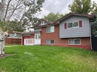 Main picture of 413 Squire St