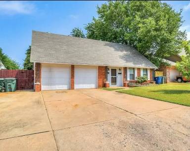 Main picture of 629 Redstone Ave
