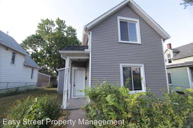Main picture of 1709 W 9th St