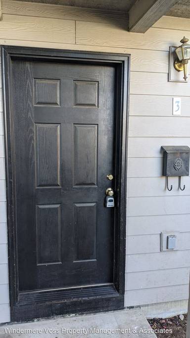 Main picture of 3147 NE 68th Ave