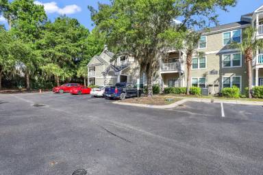 Main picture of Estate At Westbury
