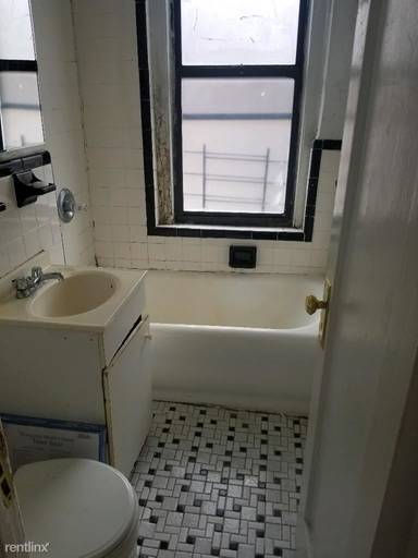 Main picture of 2574 Wallace Ave