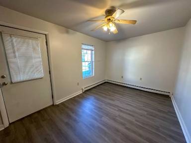 Main picture of 131 N Mulberry St