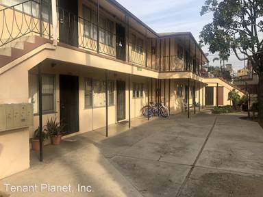 Main picture of 625 E 3rd St