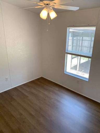 Main picture of 35402 Lake Bradley Dr
