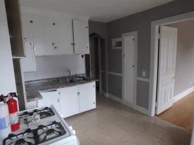 Main picture of 18 Laurel ave - 3