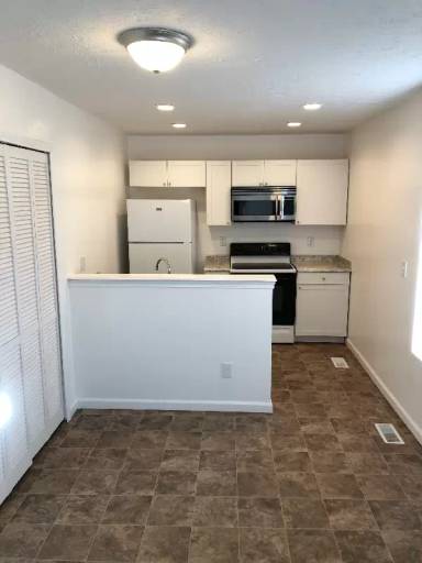 Main picture of 3313 Lupine Dr