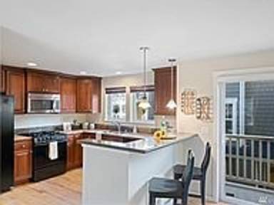 Main picture of 5513 26th Ave NE