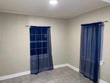 Main picture of 3908 Charles St
