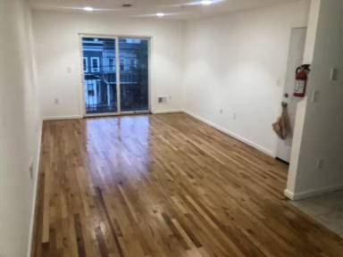 Main picture of 190 Summer Ave