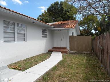 Main picture of 1941 SW 19th Ave