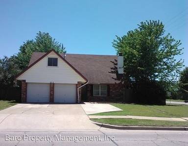 Main picture of 1202 E Boyd St