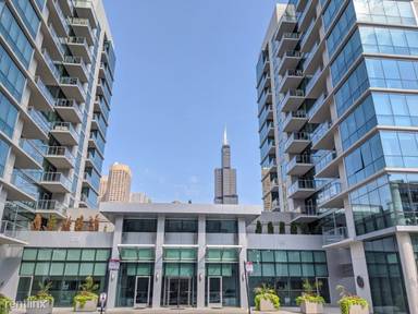 Main picture of Emerald On Green Street