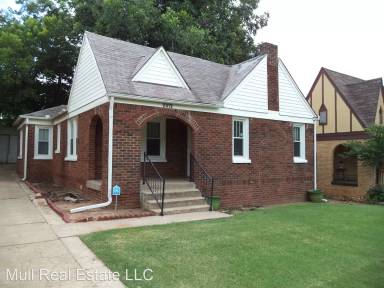 Main picture of 2812 NW 22nd St