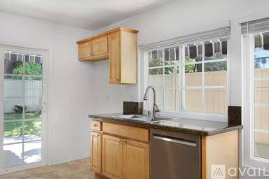 Main picture of 22738 Bassett St