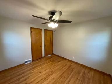 Main picture of 5418 Charles Ave
