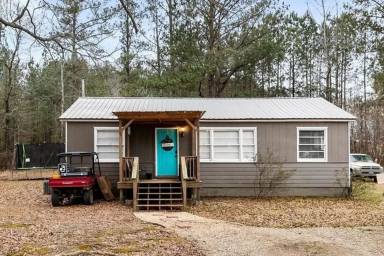 Main picture of 8906 Lee Road 146