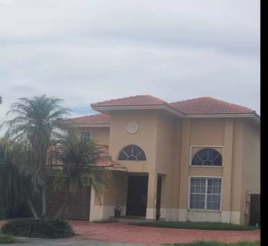 Main picture of 784 NW 135th Ct