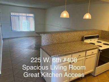 Main picture of 225 W 6th St Condos