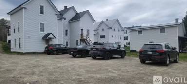 Main picture of 584 Main St