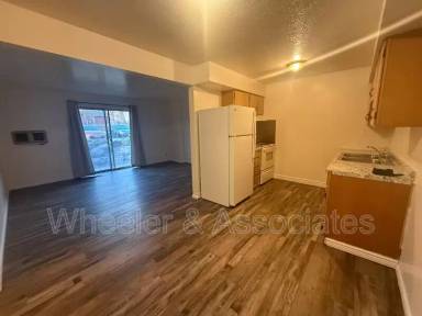 Main picture of 2650 Jefferson Ave