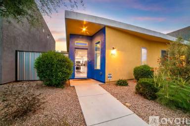 Main picture of 840 E Park Modern Dr
