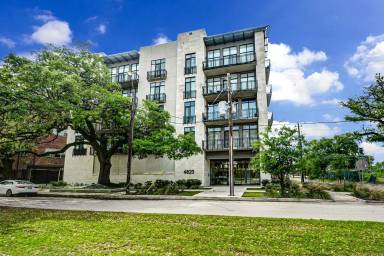 Main picture of 4820 Caroline St
