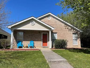 Main picture of 9608 Waycross Cir