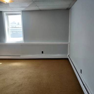 Main picture of 281 Main St