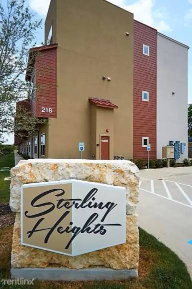 Main picture of 218 Sterling St