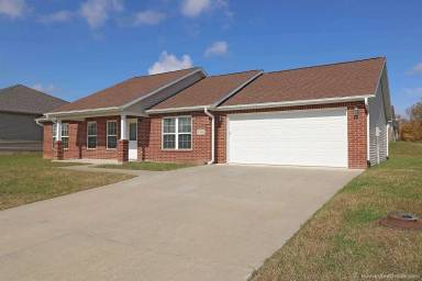 Main picture of 1752 Voyager Ct